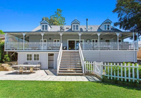 Huckleberry House - a luxurious blissful escape in Berry, Berry